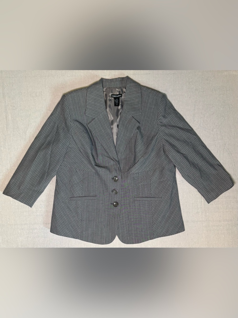 Fashion Bug Women’s 16W Gray Pinstripe Blazer Jacket Three Button Shoulder Pads